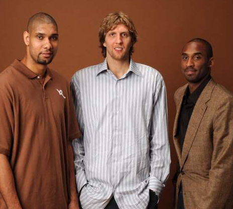 中国女排3-1战胜哥伦比亚提前晋级16强，取得两连胜。（中国女排3-1击败哥伦比亚，提前锁定16强席位，豪取两连胜）