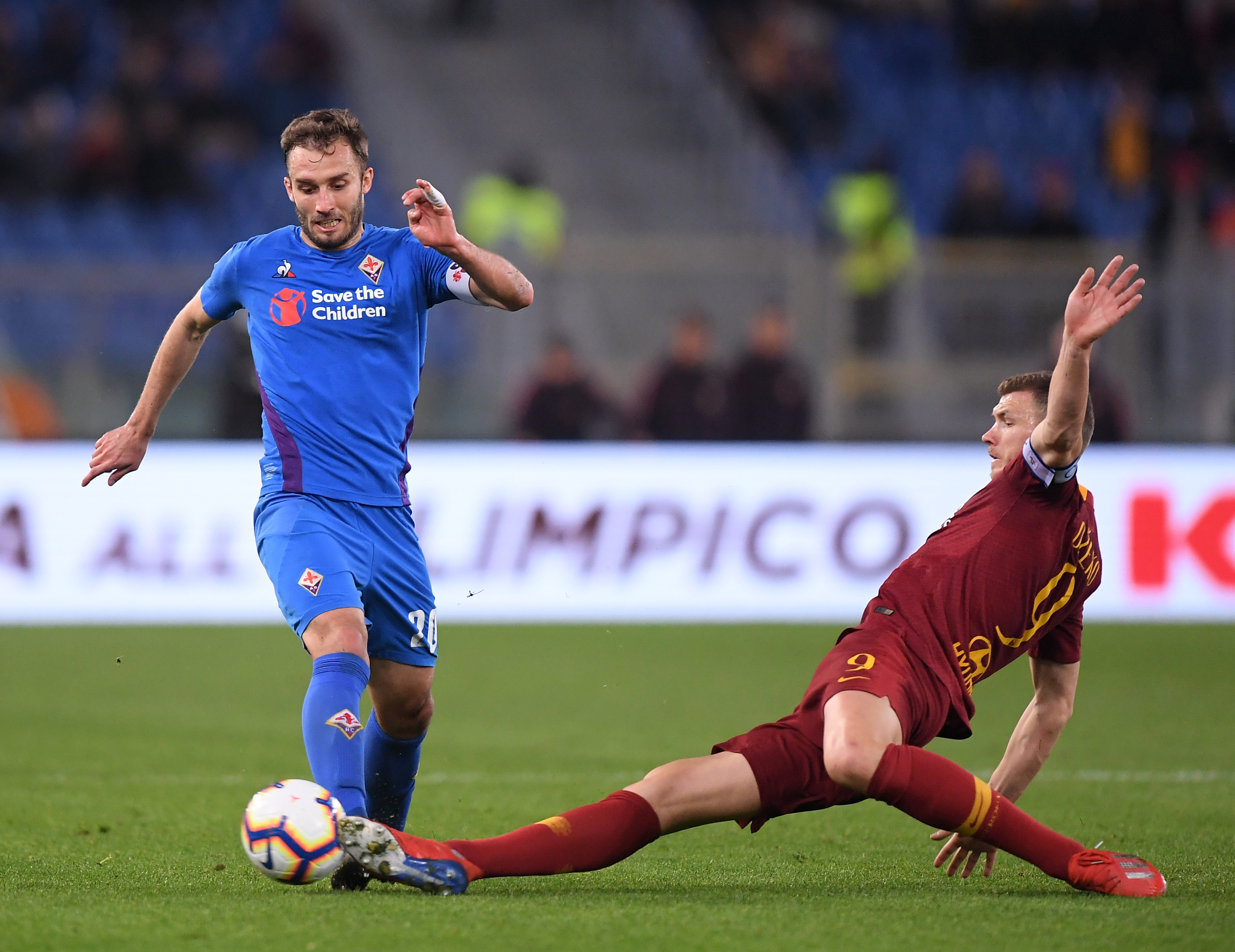 成都混团中国香港队VS日本队，全场高喊香港队加油#国乒（成都混合团体赛：中国香港队对阵日本队，全场齐声高呼“香港队加油”#国乒）