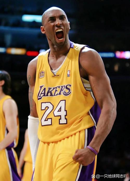 柏林联合队长：拜仁下半场一直在拖延时间，毫无公平竞赛精神（柏林联合队长指责拜仁：下半场频繁拖时间，缺乏公平竞赛精神）