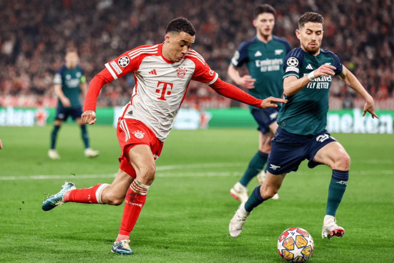 皇马四将染黄，贝林厄姆违规进场遭警告（皇马四人领黄，贝林厄姆违规入场被警告）