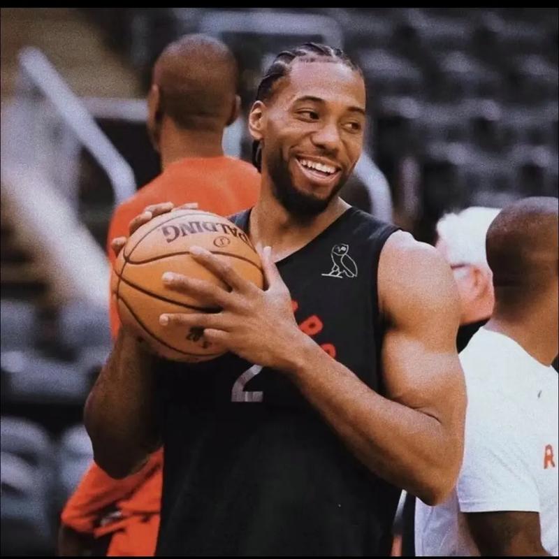 世界大学生运动会篮球比赛开打（世界大运会篮球赛正式开赛）