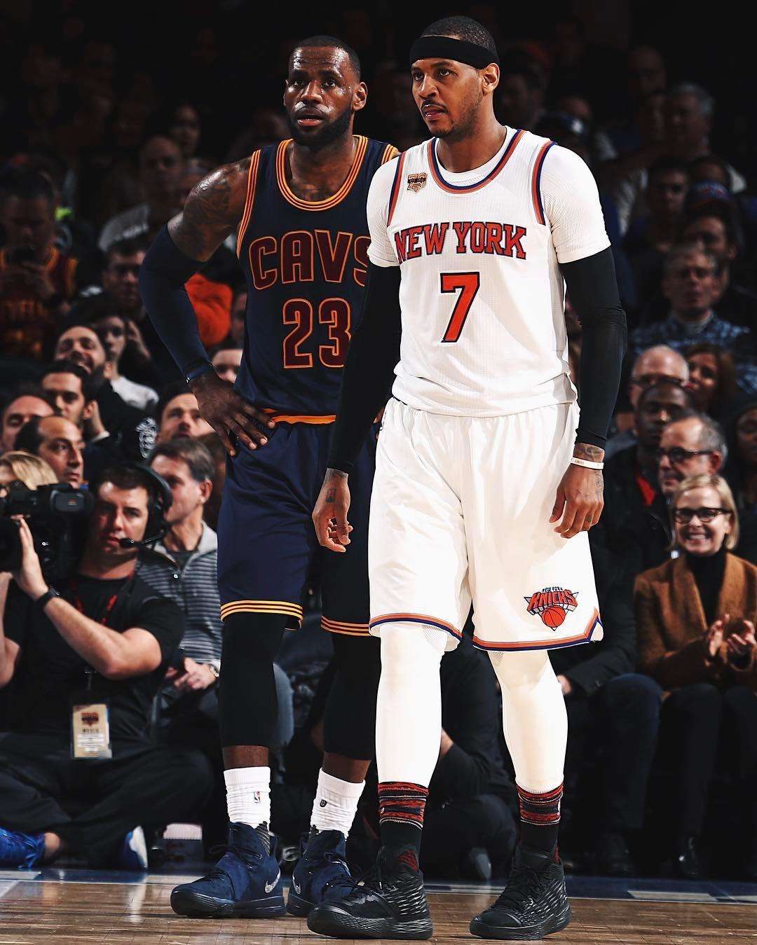 蓝军枪手 天王山之前 先在欧冠褪一层皮吧（天王山前，蓝军与枪手先在欧冠受一场硬仗洗礼）